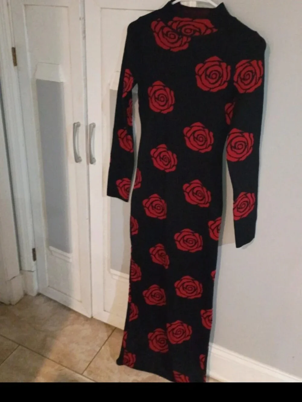 Women Jackie & Joy Black & Red Rose Print Midi Skirt - Stylish Women's Skirt